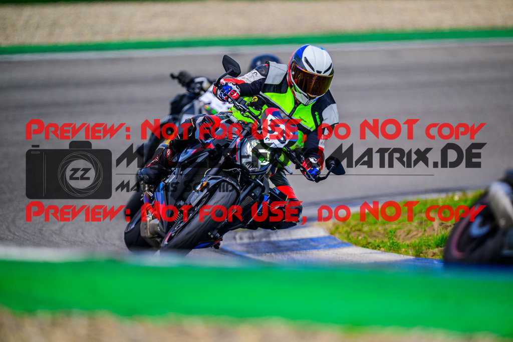 MaZZes_Fotomatrix_20250609_6007705_7926-2 | INST