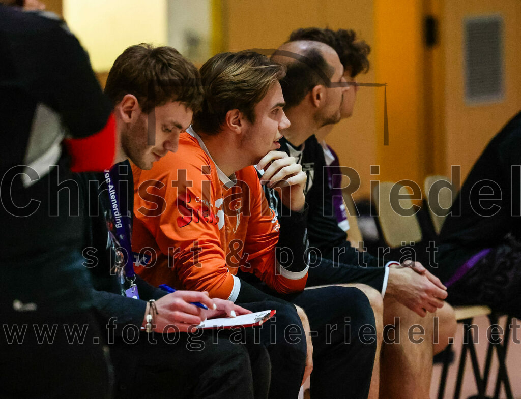 2023-11-11_023_SpVgg_Altenerding_gegen_HC_Donau-Paar | Erding, Deutschland, 11.11.2023:
Handball, Bezirksoberliga Männer 2023 / 2024, 7. Spieltag, SpVgg Altenerding gegen HC Donau/Paar, Endergebnis: 44:32

Jannik Fleps (SpVgg Altenerding, #33)

Foto: Christian Riedel / fotografie-riedel.net