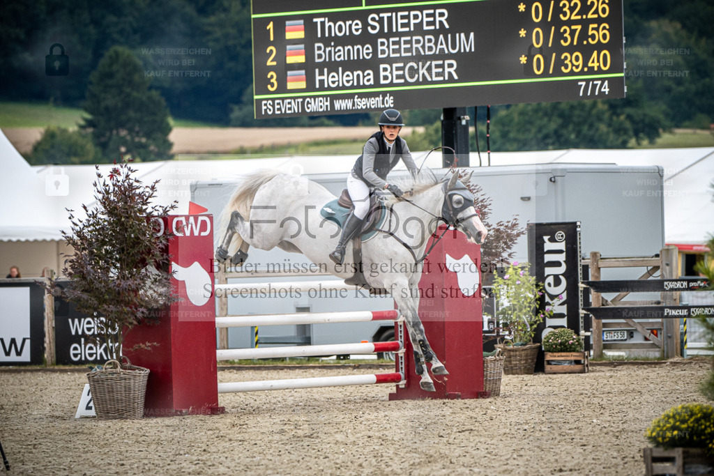 DOS_3696 | Entdecke hochwertige Reitturnierfotos von Foto Oger. Professionell, emotional und authentisch – jetzt Lieblingsmomente im Shop bestellen. - Realisiert mit Pictrs.com