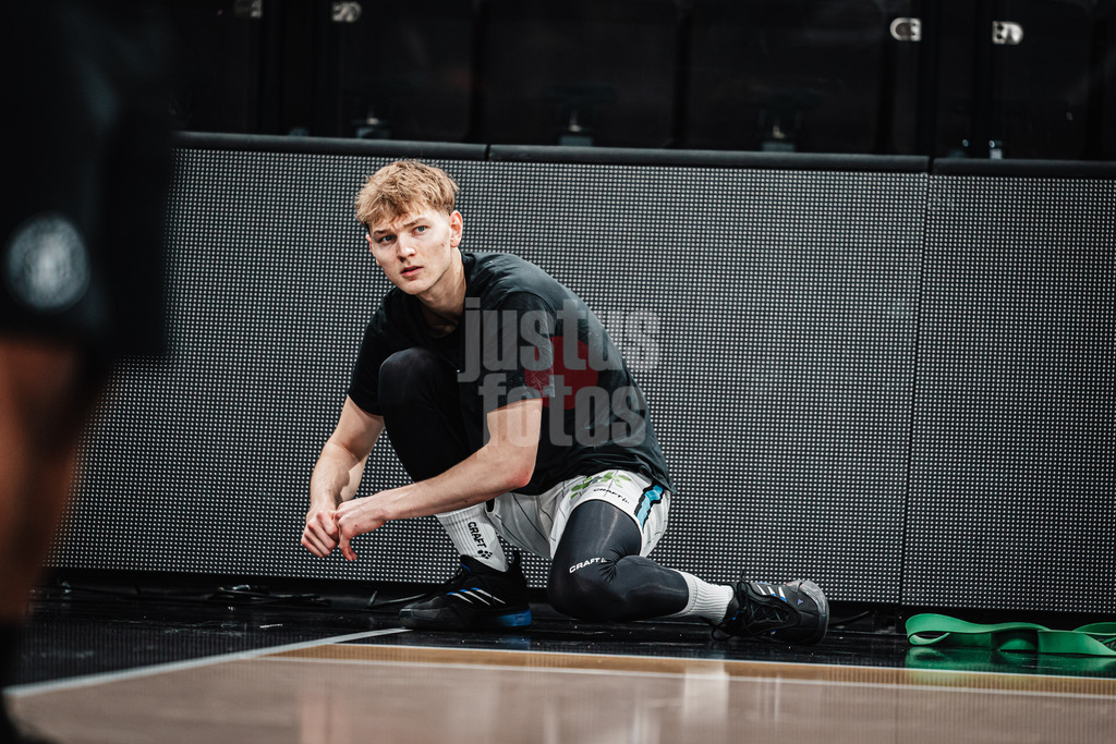 Basketball | Männer | Saison 2024/2025 | easyCredit Basketball Bundesliga | 18. Spieltag | Veolia Towers Hamburg vs. FIT/One Würzburg Baskets | 26.01.2025 | Jared Grey (#8, Veolia Towers Hamburg)