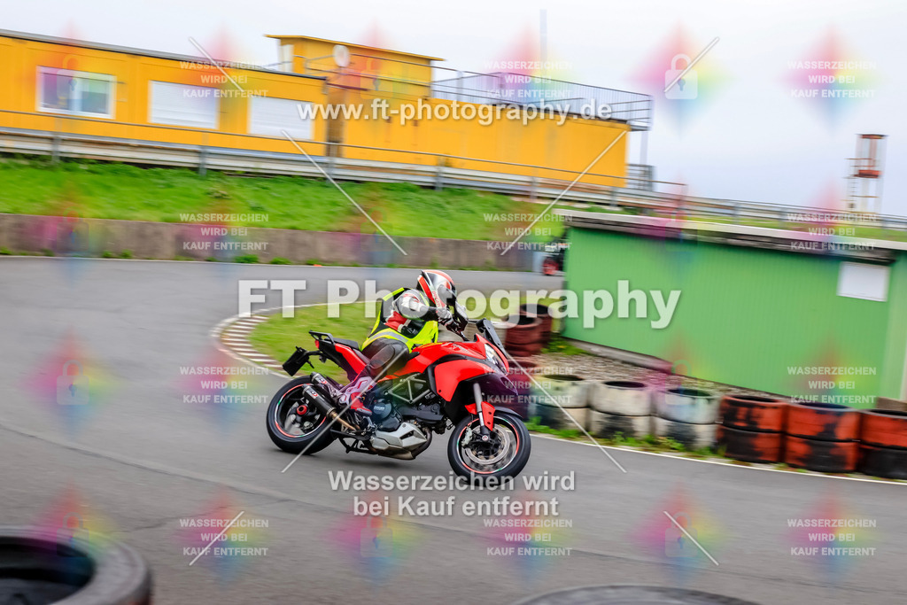 _TCM3087 | Hier findet Ihr Bilder von Touristenfahrten auf der Nürburgring Nordschleife oder von anderen Veranstaltungen die ich besucht habe. Viel Spass beim Durch Schauen 
