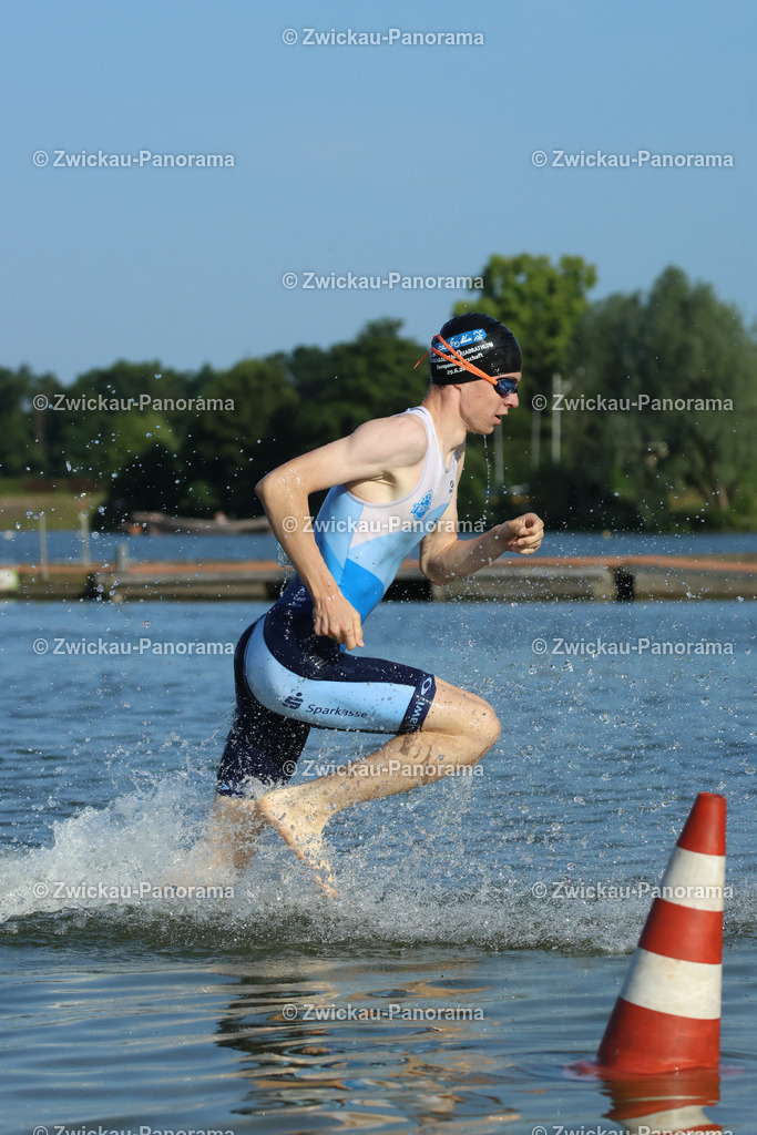 Tag 1 Wasser Klein--147 | Urban. Natur. Panorama. Luftbild. 
Der Bildershop für aufregende Perspektiven!
Für Deko, Wandbild und Kalender!
Wir bringen LED-Bilder zum Leuchten!
