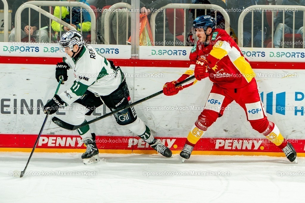 xKKUx01032601043 | 01.03.2026, xkkux, Eishockey, DEL2, Düsseldorfer EG - Bietigheim Steelers, PSD Bank Dome Düsseldorf: Bastian Eckl (Bietigheim Steelers #71)   im Zweikampf gegen  Maximilian Faber (DEG #63) 