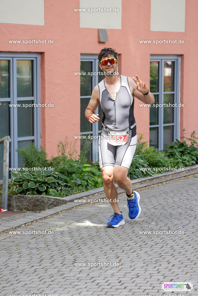 KSZ_9903 | Stadttriathlon Erding 2025. #yourpictrs #sportshot_your_pictrs @Sportshotphotography #stadttriathlonerding Copyright: www.sportshot.de