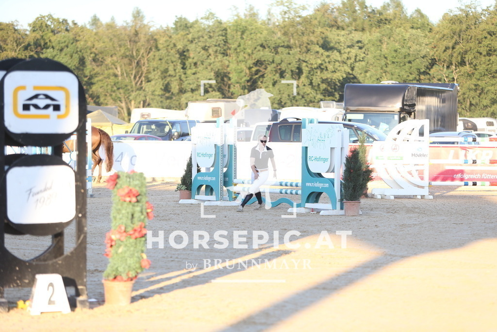 DL2Q6740 | Willkommen bei Brunnmayr - Design & Fotografie – Ihrem Spezialisten für Reitturniere und Pferdeveranstaltungen in Oberösterreich, Salzburg und Bayern! Seit über 17 Jahren sind wir leidenschaftlich dabei.