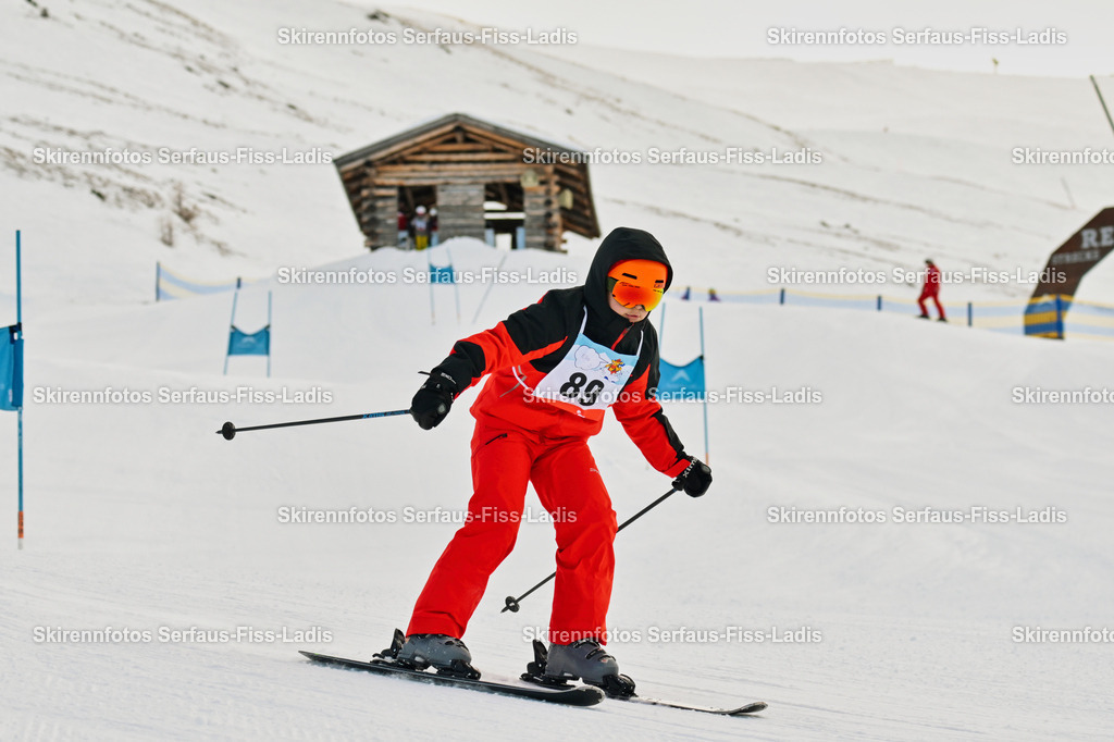 SRF_05.02.2026_0268 | SRF_05.02.2026_0268 - Realisiert mit Pictrs.com