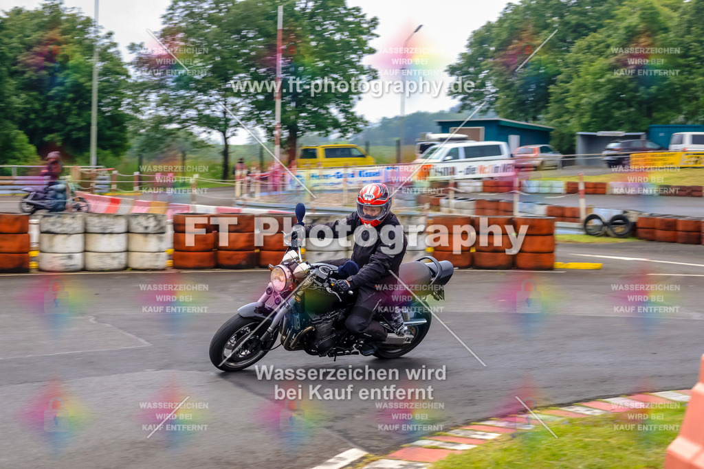 OBK-5343 | Hier findet Ihr Bilder von Touristenfahrten auf der Nürburgring Nordschleife oder von anderen Veranstaltungen die ich besucht habe. Viel Spass beim Durch Schauen 