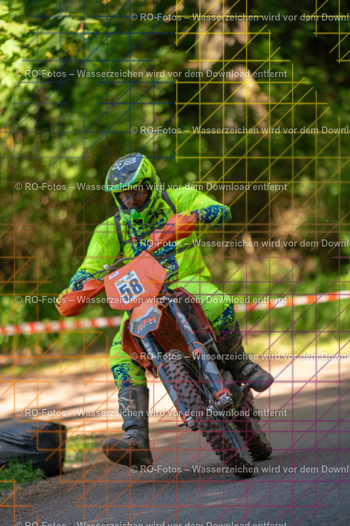 Wolfshausen 3 Lauf -953 | Sportfotografie von RO-Fotos: Motorsport, Motocross, Enduro, Laufveranstaltungen und Triathlon. Professionelle Fotos von Sportlern und Events. - Realisiert mit Pictrs.com