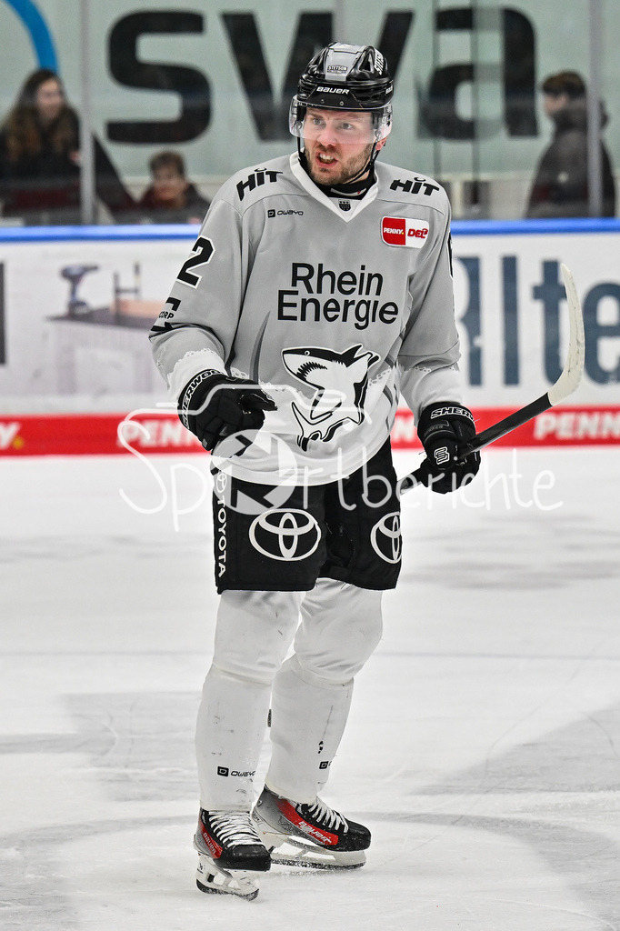 Augsburger Panther - Kölner Haie | Jubel der Haie nach dem Ausgleich zum 3-3 durch Parker TUOMIE (Koelner Haie #62)  / Treffer / Tor / Torschuetze / Freude / Happy / DEL: Augsburger Panther - Koelner Haie, Curt Frenzel Stadion am 02.03.2025