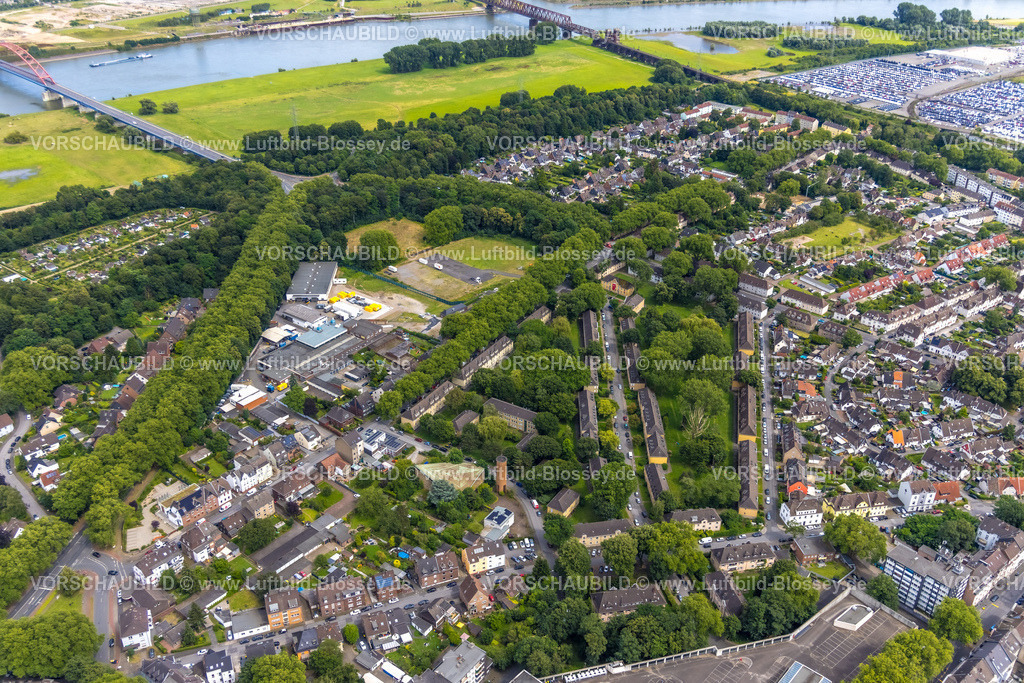 Duisburg240704528-West | Luftbild, Duisburg-West, Wohnsiedlung Reihenhaus Mietshäuser Brückenstraße, Gillhausenstraße und Werthauser Straße, grüne Bäume, Hochemmerich, Duisburg, Ruhrgebiet, Nordrhein-Westfalen, Deutschland