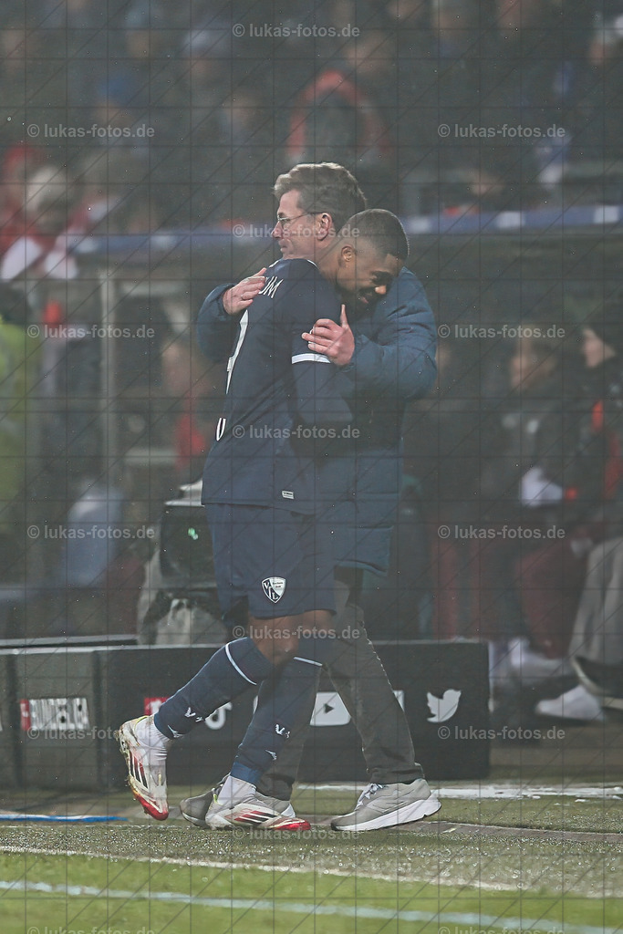 VfL Bochum - RB Leipzig 3:3 | Nach einem 0:3 zur Pause kam der VfL Bochum im ersten Bundesliga-Rückrundenspieltag gegen RB Leipzig zu einem 3:3. - Realisiert mit Pictrs.com