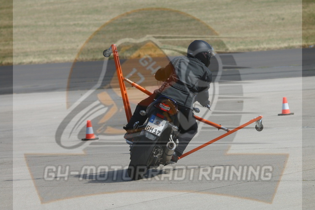 IMG_3607 | gh-motorradtraining-foto.de - Realisiert mit Pictrs.com