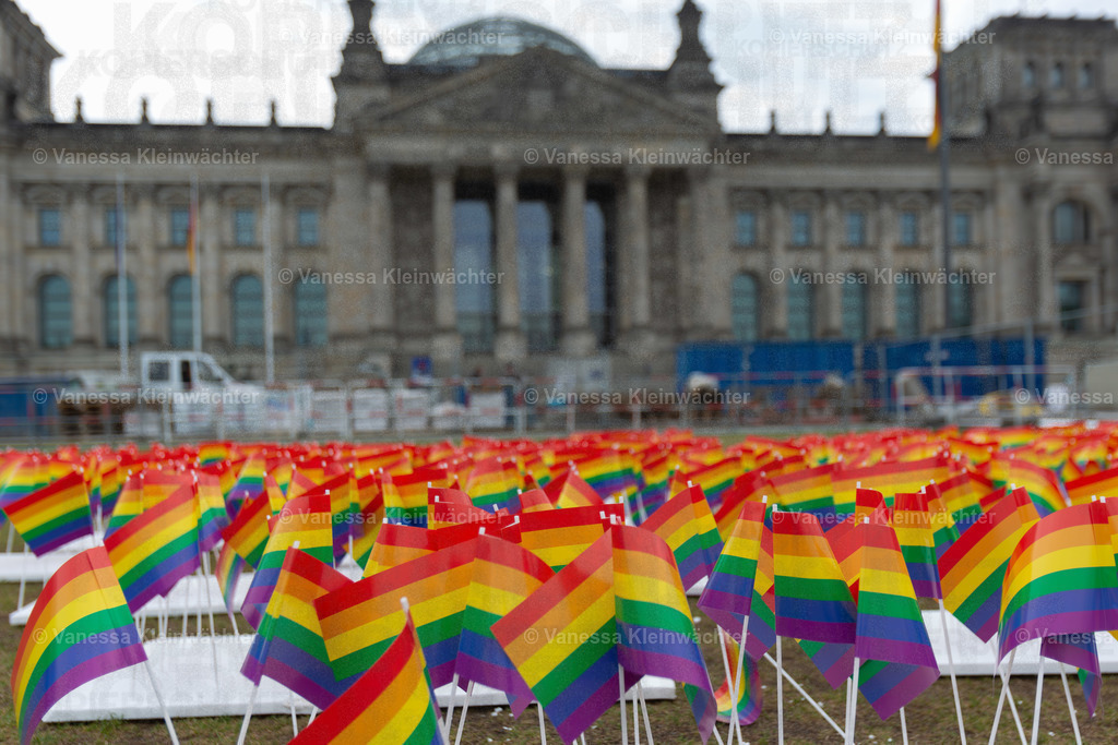 220517_IDAHOBITA_GruFueA-2 | Vanessa Kleinwächter - Realisiert mit Pictrs.com