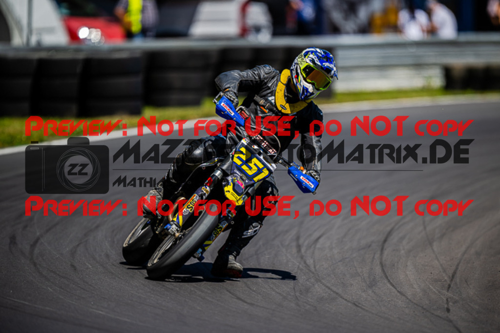 MaZZes_FotoMatrix_220702_8183 | S2