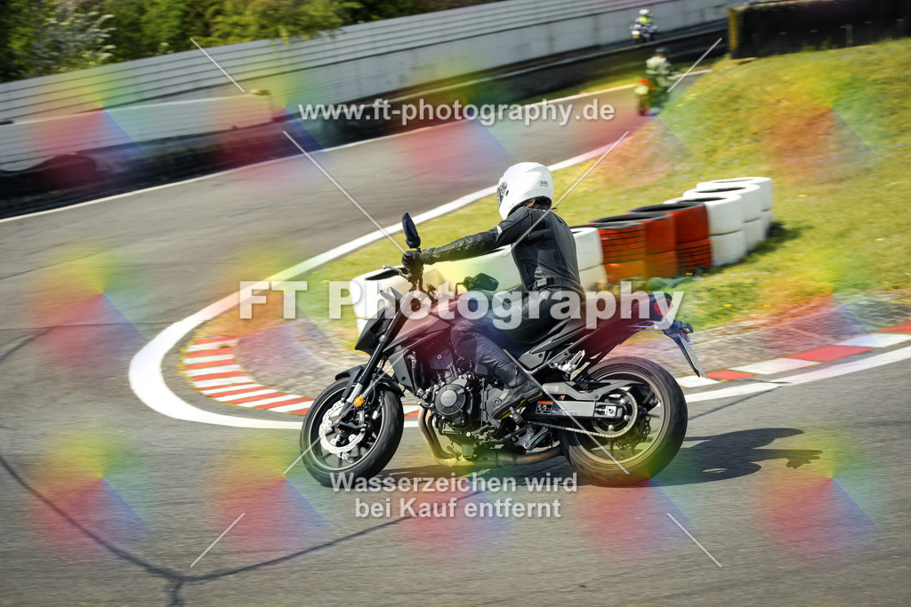 OBK_Mai_Martina_Markus-10847 | Hier findet Ihr Bilder von Touristenfahrten auf der Nürburgring Nordschleife oder von anderen Veranstaltungen die ich besucht habe. Viel Spass beim Durch Schauen 