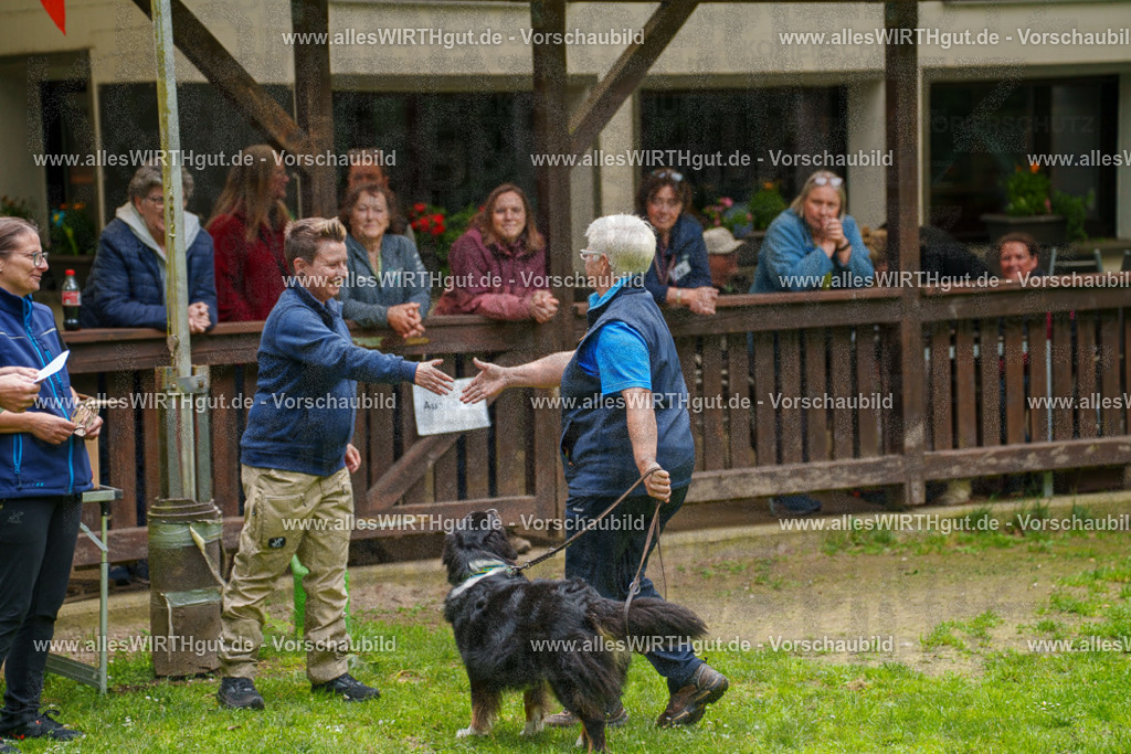 @allesWIRTHgut_Tierfotografie - www.allesWIRTHgut.de - 114954-7R508600 | Professionelle Tierfotografie in Mönchengladbach von Daniel Wirth (allesWIRTHgut). Liebevolle & natürliche Bilder von Hunden & Katzen für unvergessliche Erinnerungen.