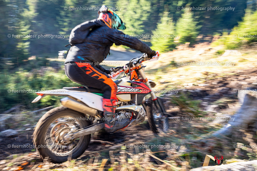 fuernholzer_241026-C1-222 | Fotografische Impressionen von der Red Stag Enduro Extreme by fuernholzer-photography.com. Endurosport in Österreich fotografisch festgehalten von fuernholzer. Auftragsfotografie für Private, Gewerbefotos und Industriefotografie. Eventfotografie, Sportfotografie und Motorsportfotografie. Anbieter von Fotoworkshops, Fototraining, fotografischen Vorträgen und Fotoseminaren.
