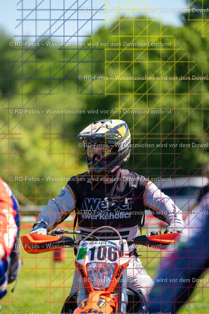 Wolfshausen 2 Lauf -155 | Sportfotografie von RO-Fotos: Motorsport, Motocross, Enduro, Laufveranstaltungen und Triathlon. Professionelle Fotos von Sportlern und Events. - Realisiert mit Pictrs.com