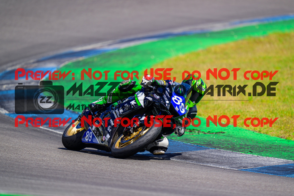 MaZZes_FotoMatrix_240615_1115 | WEISS