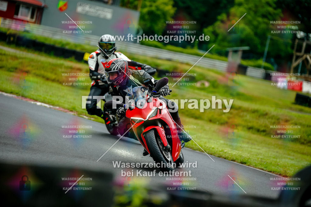VBK-3808 | Hier findet Ihr Bilder von Touristenfahrten auf der Nürburgring Nordschleife oder von anderen Veranstaltungen die ich besucht habe. Viel Spass beim Durch Schauen 