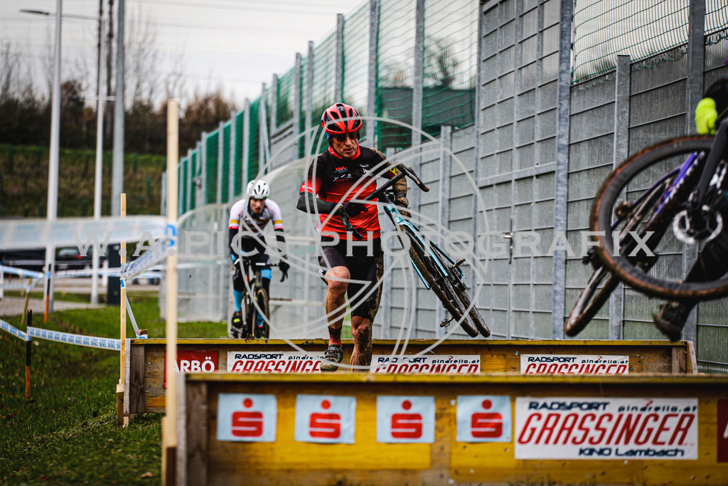 ..... | AUSTRIA, 24.11.24, 3.Radquerfeldein GP um das Sportzentrum Gunskirchen Image shows: Photo: Wapics / Andreas Willdoner