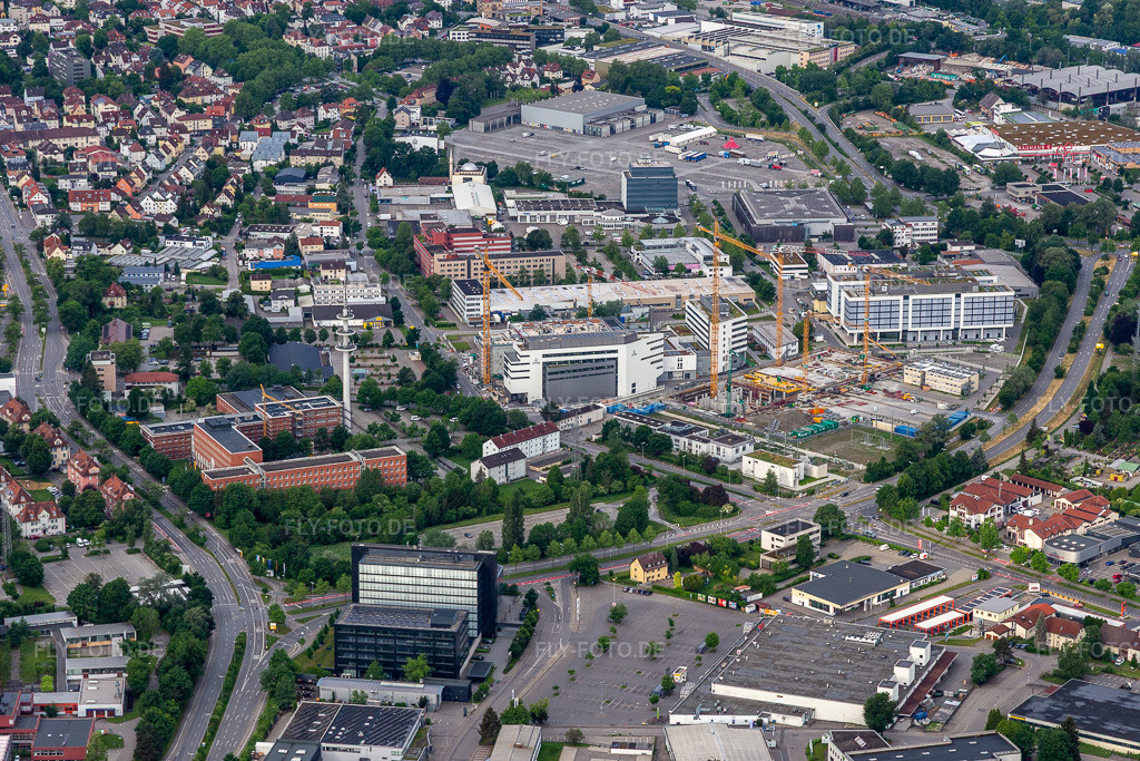 Luftbild: Vetter Pharma Fertigung GmbH & Co. KG in Ravensburg im Bundesland Baden-Württemberg in Deutschland. Foto: IMG_131944.jpg vom 26.05.2022 durch Werner Riehm/FLY-FOTO.deExperte für aseptisch abgefüllte Injektionssysteme | Vetter
