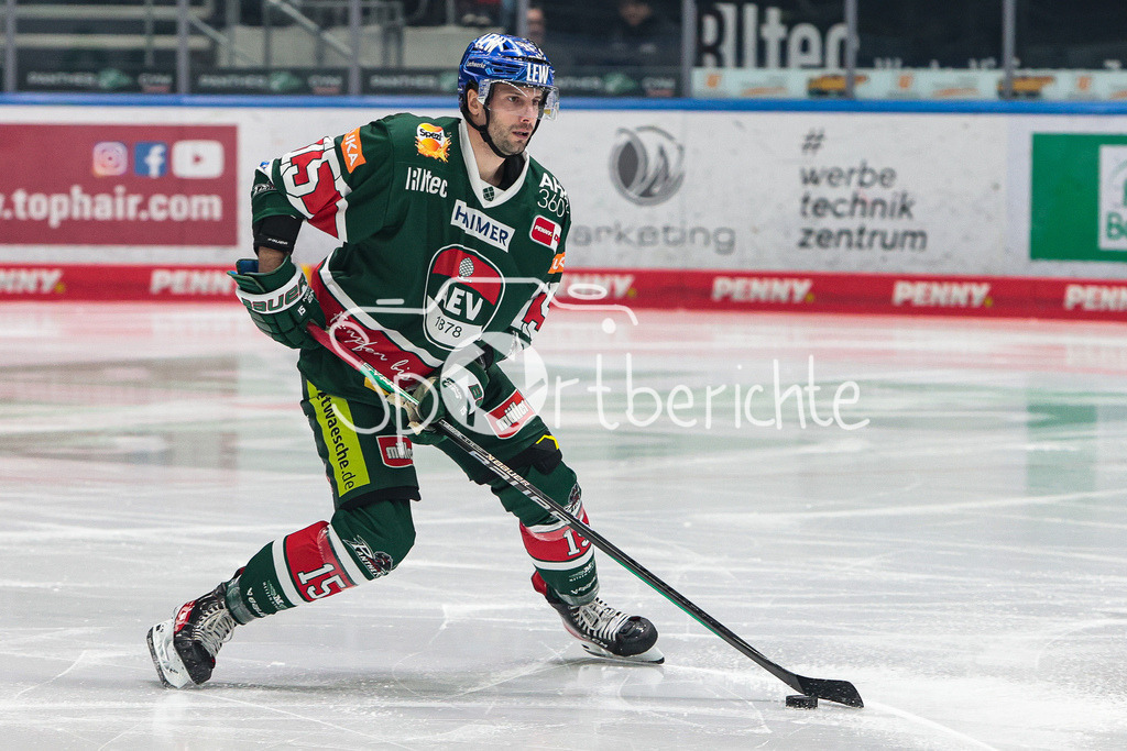 Augsburger Panther - ERC Ingolstadt | Blaz GREGORC (AEV #15) am Puck