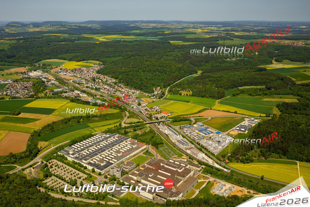 Das Luftbild zeigt  Amstetten - Die Luftaufnahme wurde 2023 vom UL-Flugzeug aus erstellt ( keine Drohne ) - Hochauflösende Luftaufnahme - Für grossformatige Ausdrucke geeignet. Die Geschenkidee !Mit Lizenz und Bildrechte bestellbar