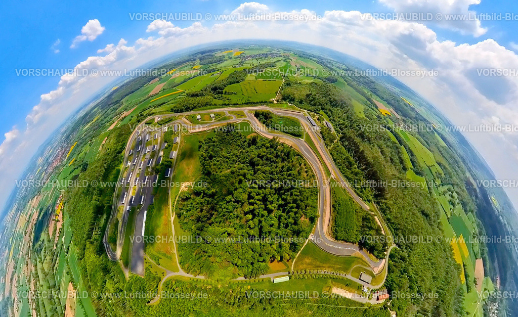BadDriburg240590460BilsterBerg | Luftbild, Bilster Berg Rennstrecke, Teststrecke und Präsentationsstrecke, parkähnlich angelegtes Gelände mit Fahrerlager und Offroad-Parcours, Erdkugel, Fisheye Aufnahme, Fischaugen Aufnahme, 360 Grad Aufnahme, tiny world, little planet, fisheye Bild, Pömbsen, Bad Driburg, Ostwestfalen, Nordrhein-Westfalen, Deutschland