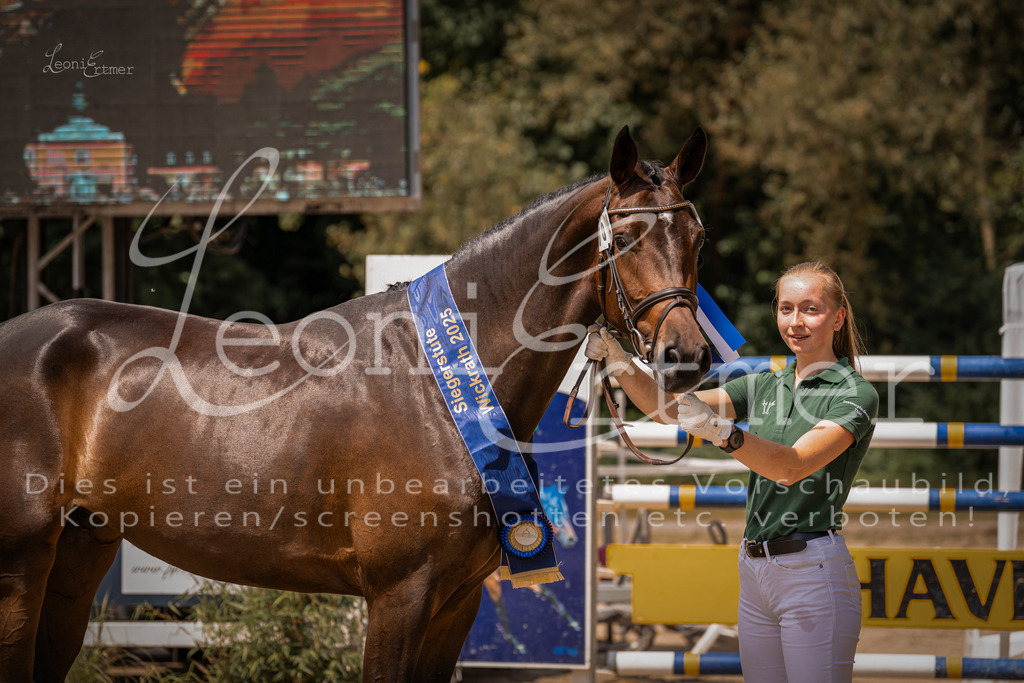 1.Fr00156 | Leoni Ertmer Photography - Realisiert mit Pictrs.com