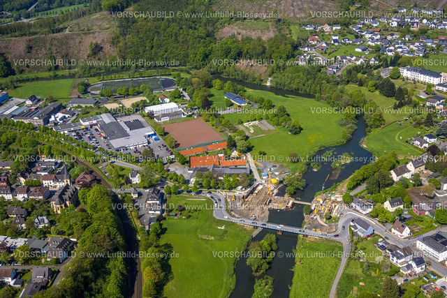 Arnsberg230500623 | Luftbild, Neubau Dinscheder Brücke der Glösinger Straße (L735) über den Fluss Ruhr und Renaturierung, Glösingen, Arnsberg, Sauerland, Nordrhein-Westfalen, Deutschland