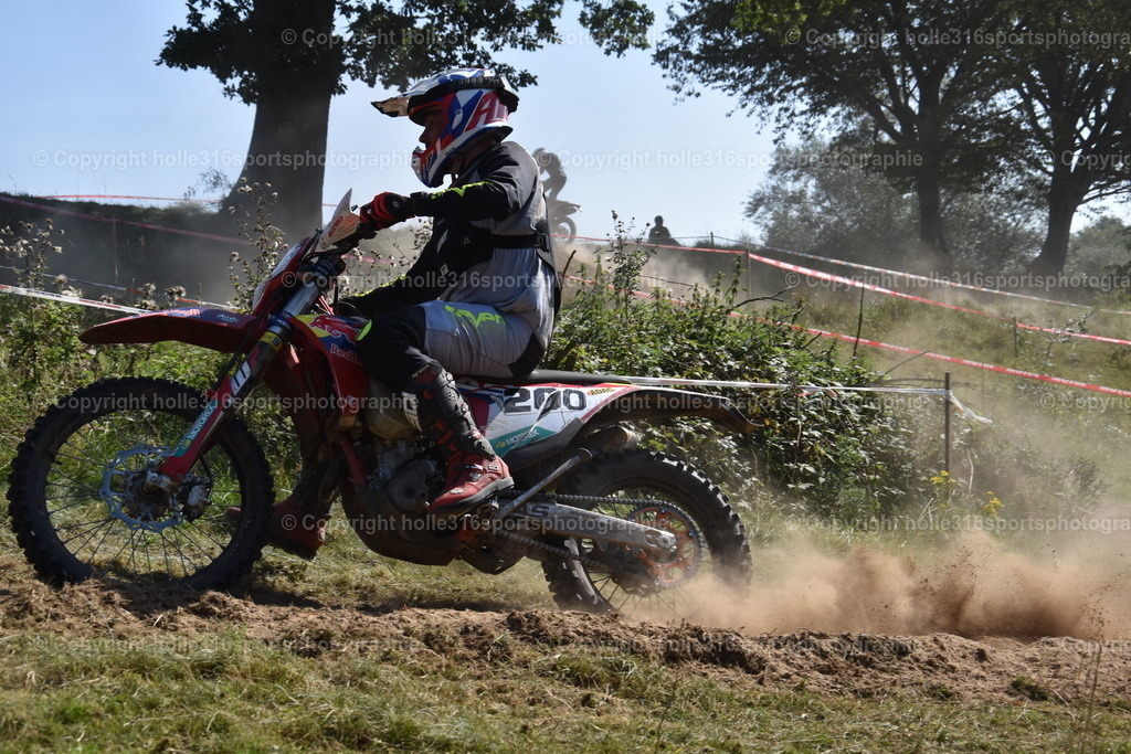 DSC_0132 | Sportfotografie , Motorsport, Motoross, Reitsport, Mointainbike, Enduro,
Landschaft , Outdoor, Eventfotografie, Landschaft, Bilder online bestellen - Realisiert mit Pictrs.com