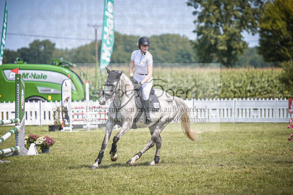 DOS_5392 | Entdecke hochwertige Reitturnierfotos von Foto Oger. Professionell, emotional und authentisch – jetzt Lieblingsmomente im Shop bestellen.Deutschlandweite Turnierfotografie. - Realisiert mit Pictrs.com