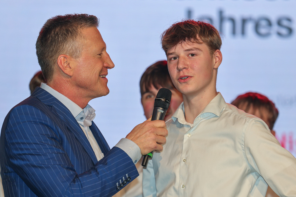 top-top.de250214-263 | Die 3. Weseler SportNacht, die große Sportgala mit Ehrungen der Weseler Sportler des Jahres 2024 findet am Freitag, den 14.02.2025 im Festzelt an der Rheinpromenade statt.Foto: Erwin Pottgiesser