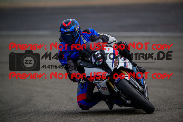 MaZZes_Fotomatrix_20250421_6007705_4214 | ROT