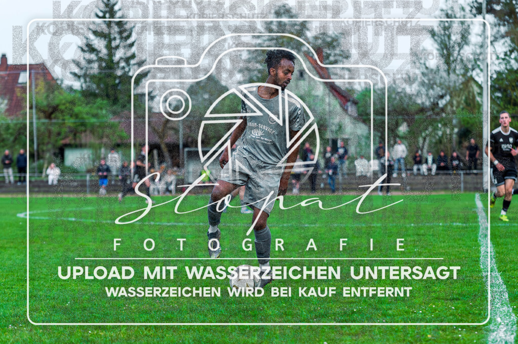 HMFGFS-1032 | Abdelkader Awad (Heidmark 3 #10) beim Herren 3. Kreisklasse HK Spiel zwischen Heidmark III und FG Fulde-Stellichte im Heidmarkstadion, Bad Fallingbostel (Simon Paul Stopat) - Realisiert mit Pictrs.com