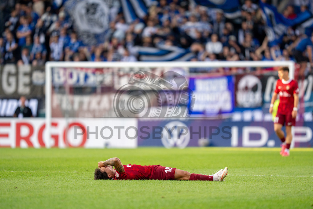 SG Sonnenhof Großaspach vs. Arminia Bielefeld, Fussball, DFB-Pokal, 1. Runde, 22.08.2026 | Niklas Pollex (SG Sonnenhof Großaspach, #18),SG Sonnenhof Großaspach vs. Arminia Bielefeld, Fussball, DFB-Pokal, 1. Runde, 22.08.2026,DFB regulations prohibit any use of photographs as image sequences and/or quasi-video
