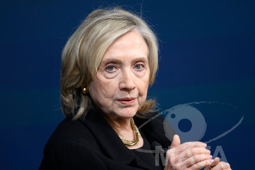 _DWA3952 | Die US-Politikerin Hillary Clinton auf der Veranstaltung Bridging Scholarship and Statecraft im Rahmen der Münchner Sicherheitskonferenz 2026. München, 13.02.2026 Bayern Deutschland  - Realisiert mit Pictrs.com