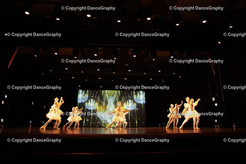 GPHY5403 | DanceGraphy - Realisiert mit Pictrs.com