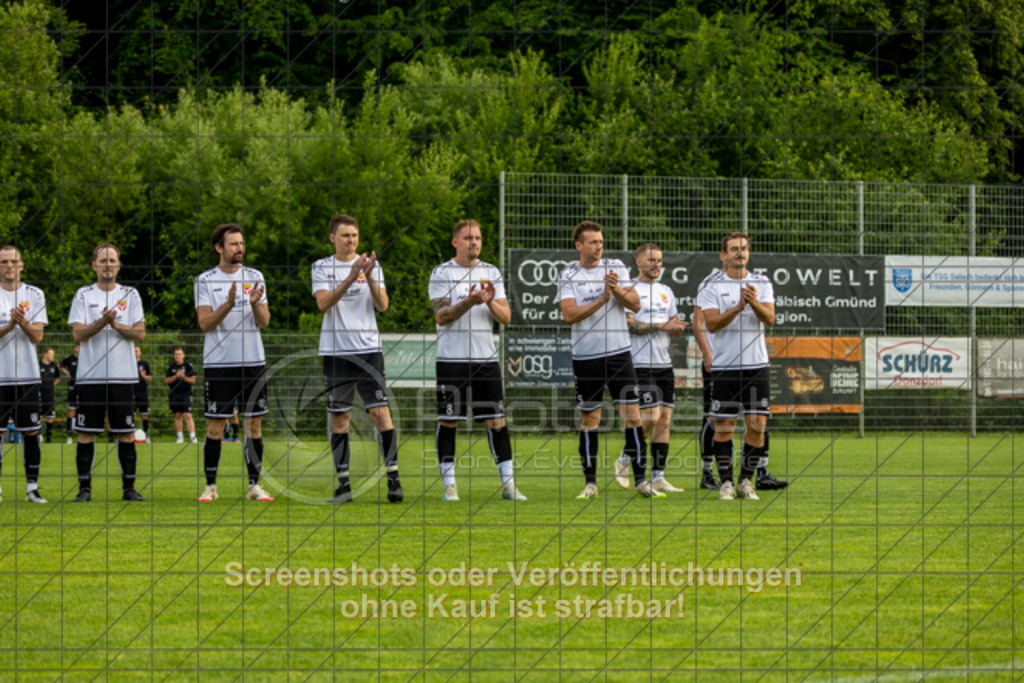 20250616_182811_0072 | #,  TV Eybach (weiß) vs. 1.FC Donzdorf II (rot), Fussball, Entscheidungsspiel 3 in Kreisliga A3 - Bezirk Neckar/Fils, Saison 2024/2025, Rasensportplatz, Staufenecker Str. 41, 73084 Salach, 16.06.2025 - 18:30 Uhr,Foto: PhotoPeet-Sportfotografie/Peter Harich