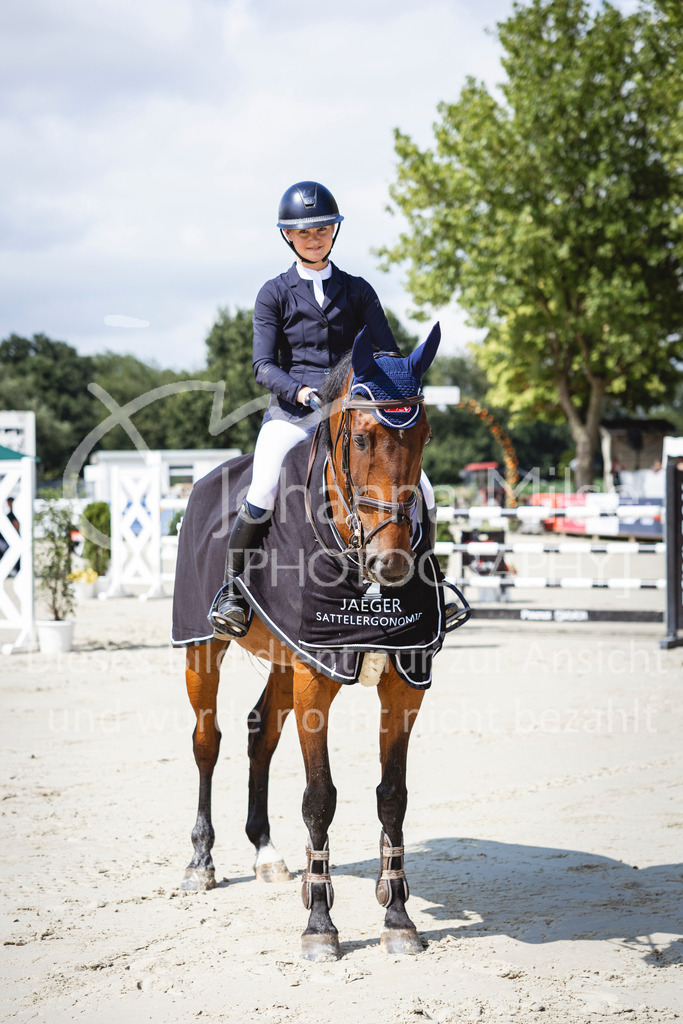 240712_BHO_ZweiPh-M2-1-549 | Deine schönsten Turniermomente als professionelle Fotos! Entdecke hochwertige Pferdesport-Fotografie im Online-Shop. Jetzt Fotos finden & bestellen!