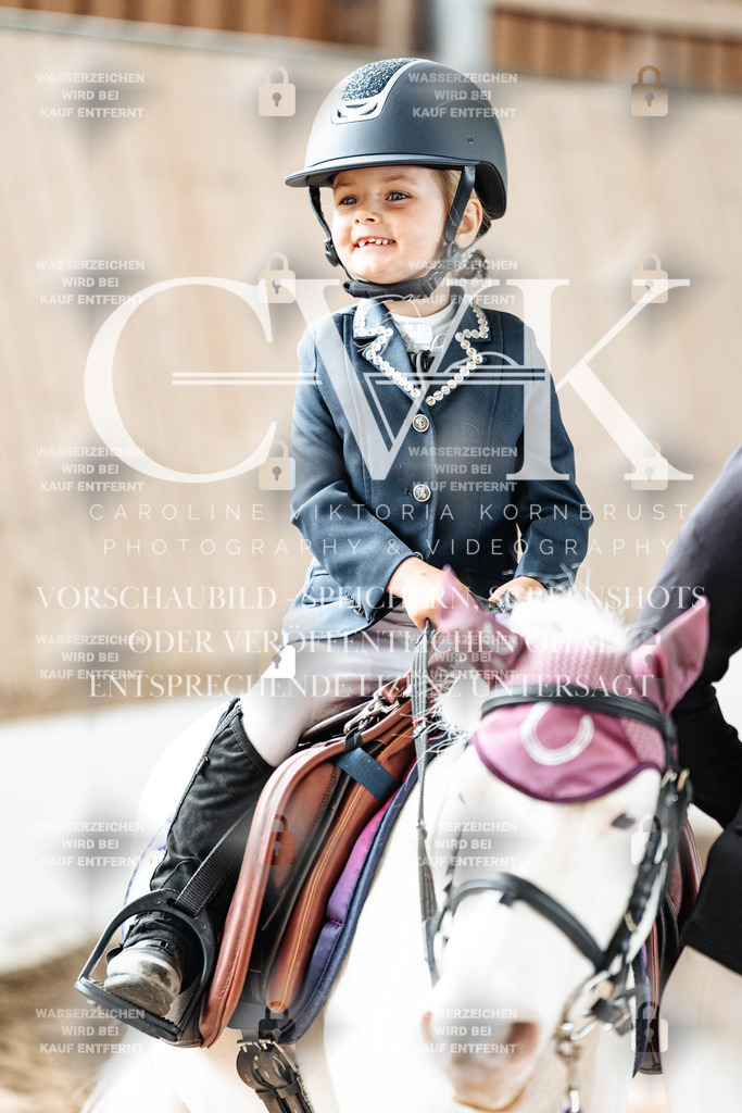 CK902096 | Turnierfotografie Pferdefotografie Trier Rheinland-Pfalz Pferdesport Reitsport Tierfotografie Sportfotografie Pferdevideo Pferdevideografie Equestrianvideography equestrianphotography  - Realisiert mit Pictrs.com