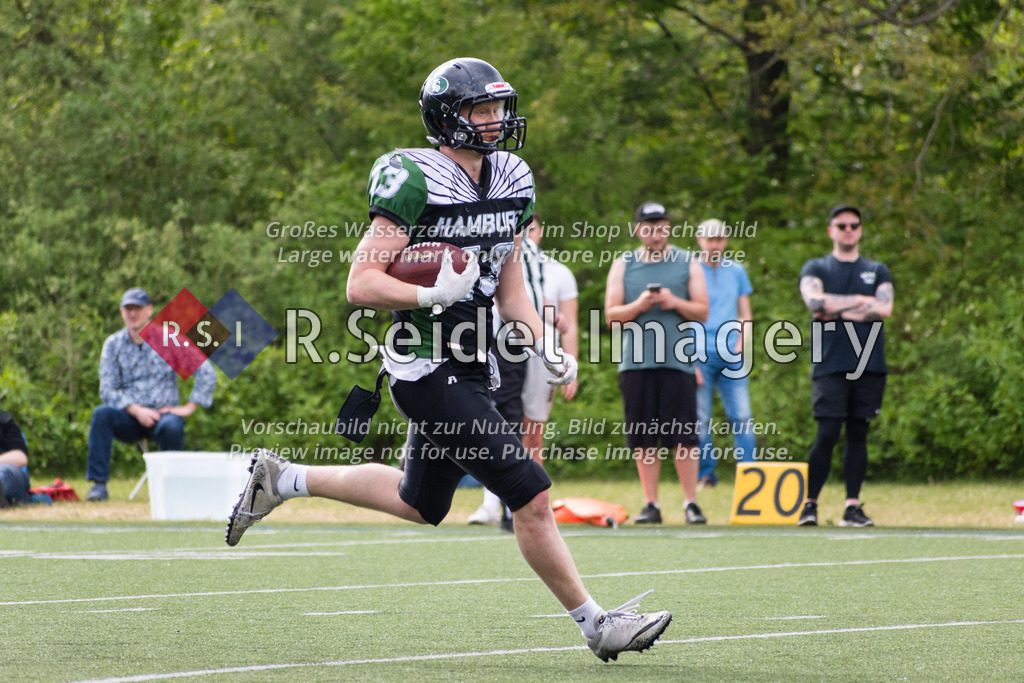 Fußball, Saison 2022, Oberliga Nord, Hamburg Black Swans - Flensburg Sealoards, Swans Field (Hamburg), 07.05.2022, 1. Spieltag | Marcel Weber (#13, Swans)