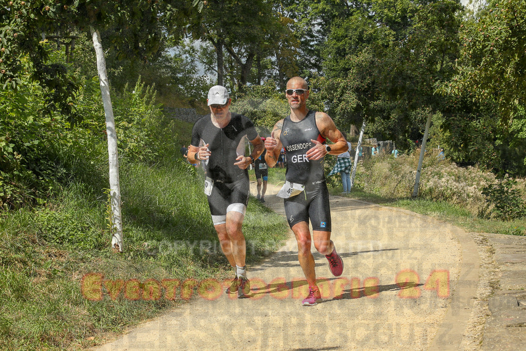 250824_1335_EX1_2904 | Sportfotografie im Rhein-Sieg Kreis, Köln, Bonn, NRW, Rheinland Pfalz, Hessen, etc. Unser Tätigkeitsfeld umfasst den Laufsport vom Volkslauf über den Marathon, Duathlon, Triathon bis zum Ultralauf wie Kölnpfad Ultra oder Schindertrail.