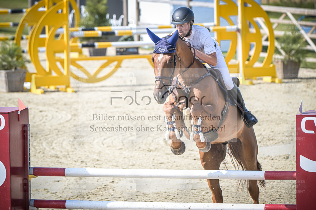 DOS_0093 | Entdecke hochwertige Reitturnierfotos von Foto Oger. Professionell, emotional und authentisch – jetzt Lieblingsmomente im Shop bestellen. - Realisiert mit Pictrs.com