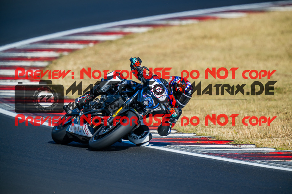 MaZZes_FotoMatrix_220624_8880 | TWINCUP