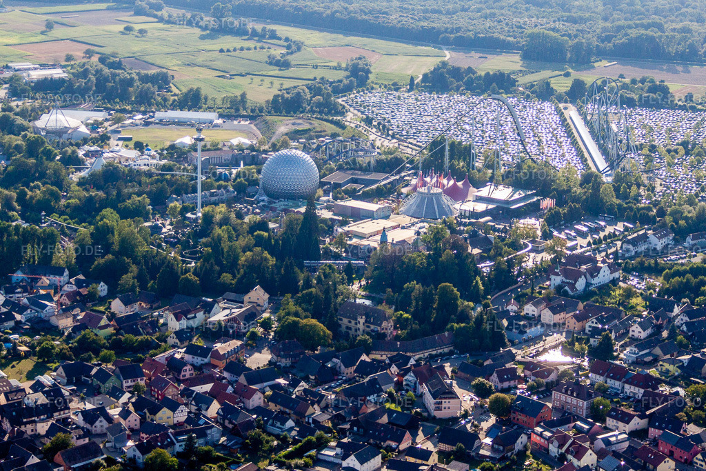 Luftbild: Freizeitzentrum - Vergnügungspark Europa-Park in Rust im Bundesland Baden-Württemberg in Deutschland. Foto: IMG_59459.jpg vom 16.08.2013 durch Werner Riehm/FLY-FOTO.de