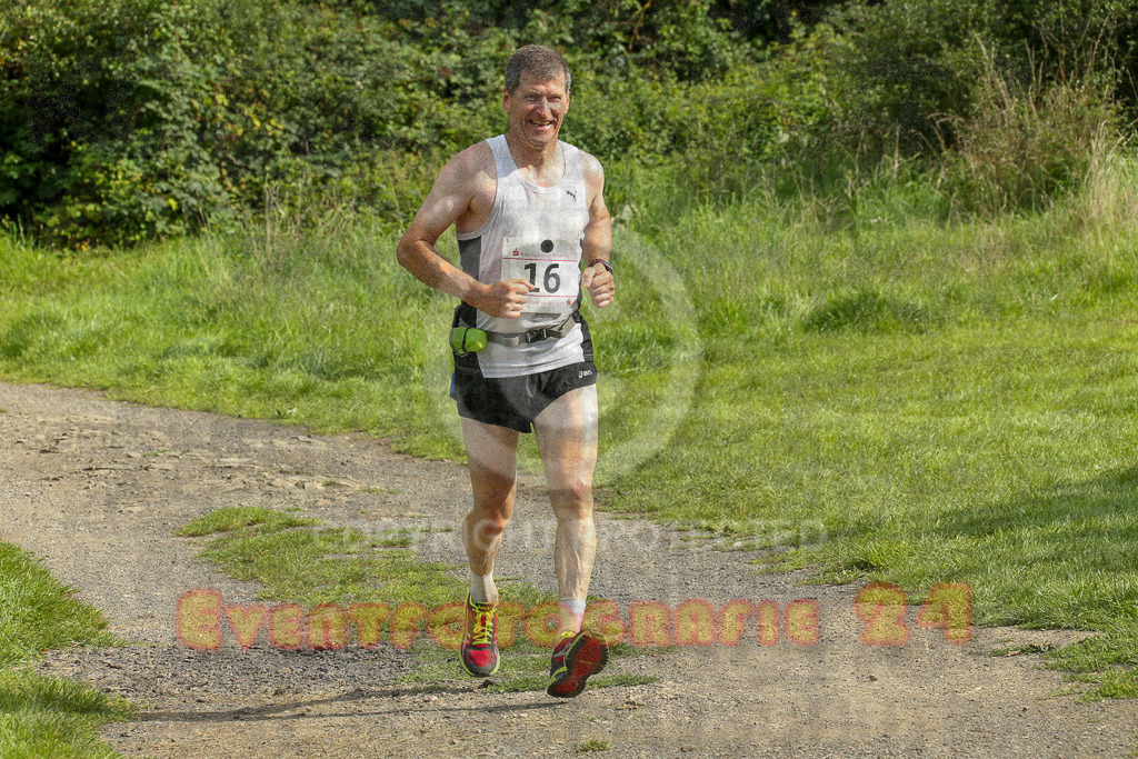 230826_1621_EX1_1544 | Sportfotografie im Rhein-Sieg Kreis, Köln, Bonn, NRW, Rheinland Pfalz, Hessen, etc. Unser Tätigkeitsfeld umfasst den Laufsport vom Volkslauf über den Marathon, Duathlon, Triathon bis zum Ultralauf wie Kölnpfad Ultra oder Schindertrail.