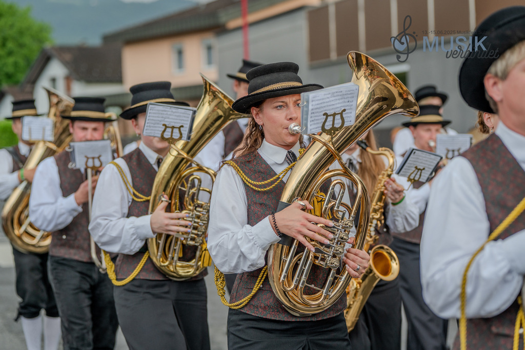 DSC_4107 | "Fussifoto.com – Ihr Ansprechpartner für hochwertige Fotografie! Entdecken Sie kreative Bilder und professionelle Dienstleistungen. Kontaktieren Sie uns für Ihre Projekte!"