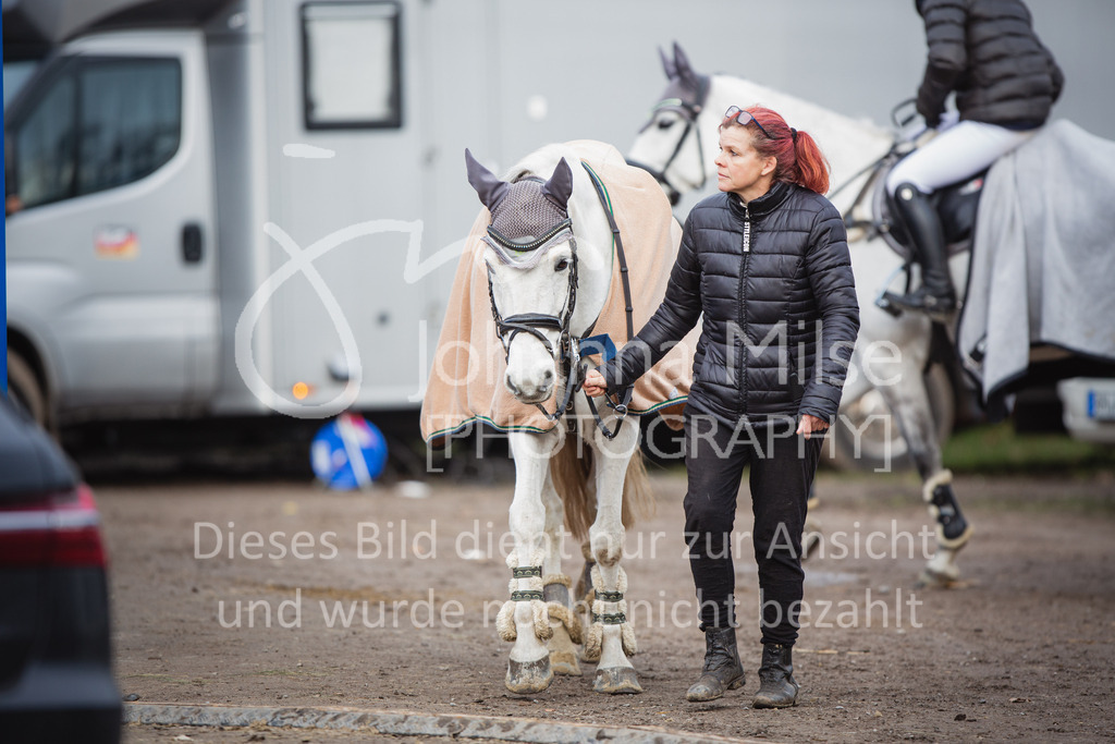 221127_Winterfestival_Impressionen-312 | Deine schönsten Turniermomente als professionelle Fotos! Entdecke hochwertige Pferdesport-Fotografie im Online-Shop. Jetzt Fotos finden & bestellen!